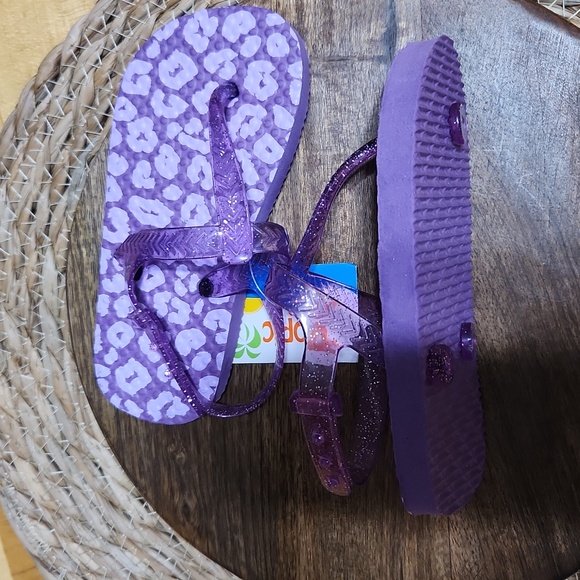 FLIP FLOPS - Picture 3 of 8